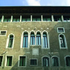 palazzo-selvadego.hotelslidodijesolo.com/